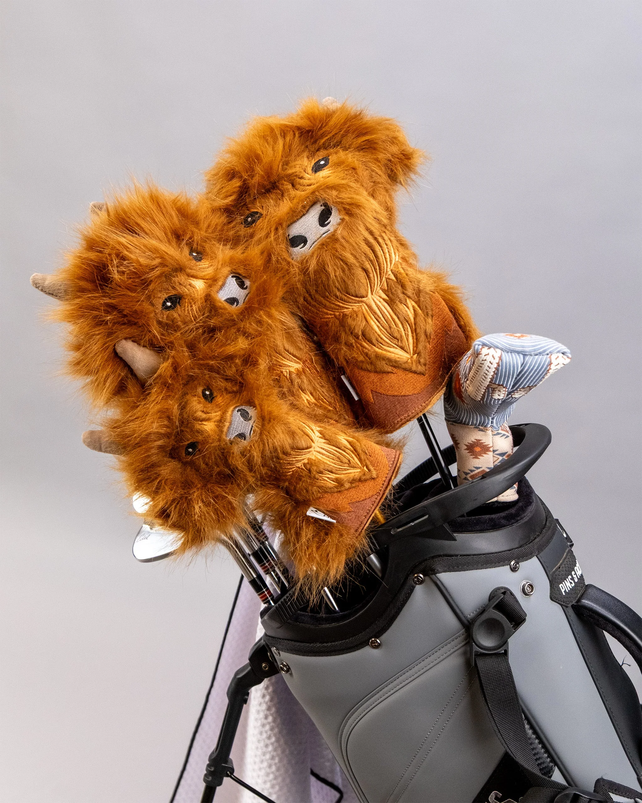 Highland Cow - Fairway Cover - Image 10